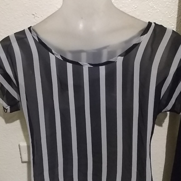A'gaci Black and White Stripped Blouse Size S - Picture 6 of 7
